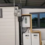 Inversor híbrido split de 10 kW y batería LiFePO4 de 30 kWh