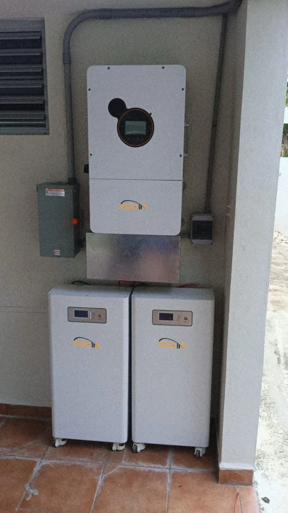 On/Off-grid hybrid inverter & 30kwh lifepo4 battery